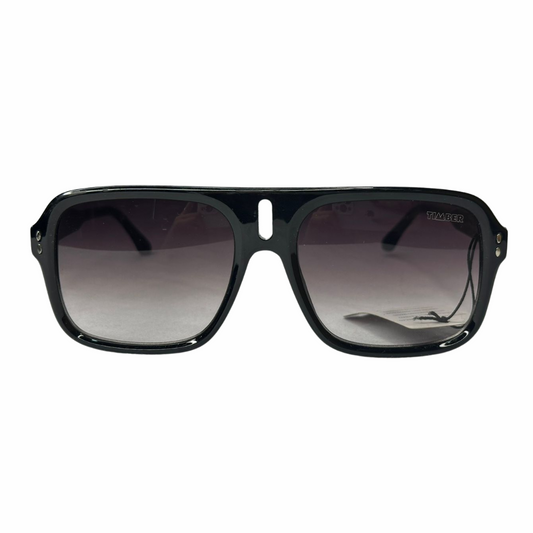 A visão frontal realça o estilo aviador clássico, com um toque contemporâneo. As lentes oferecem excelente cobertura e o design é adequado tanto para ocasiões casuais quanto formais.